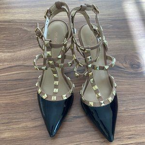 *SOLD* BCBGeneration Darron Patent Pump Black